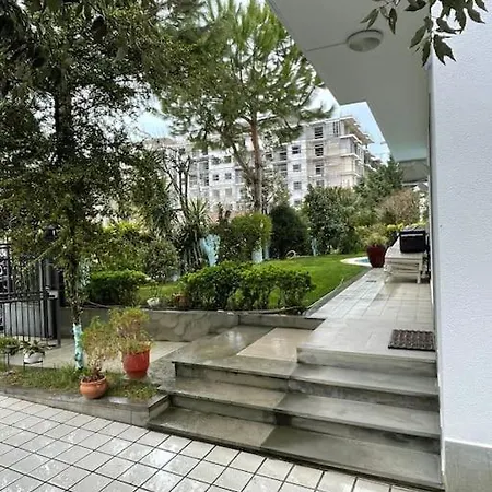 Villa Swimming Pool Golem (Tirana)
