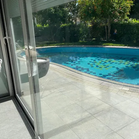 Swimming Pool Villa