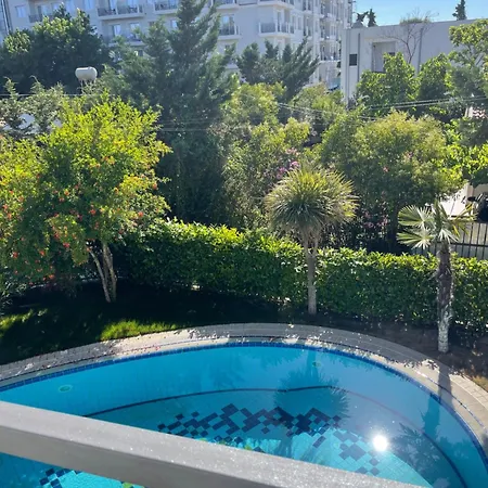 Villa Swimming Pool